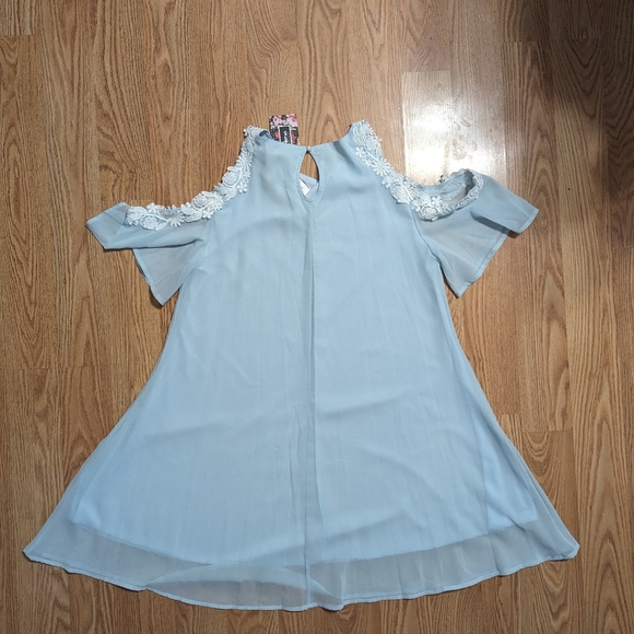 AOFUR Cold Shoulder Chiffon and Lace Light Blue Dress Size M - Picture 2 of 3
